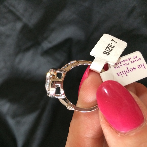 2/20 NWT Lia Sophia Showdown ring 9 - Picture 5 of 8